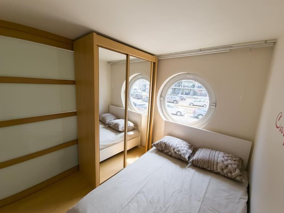 Cozy Studio With Pool Close To The Sea Остенде Екстериор снимка