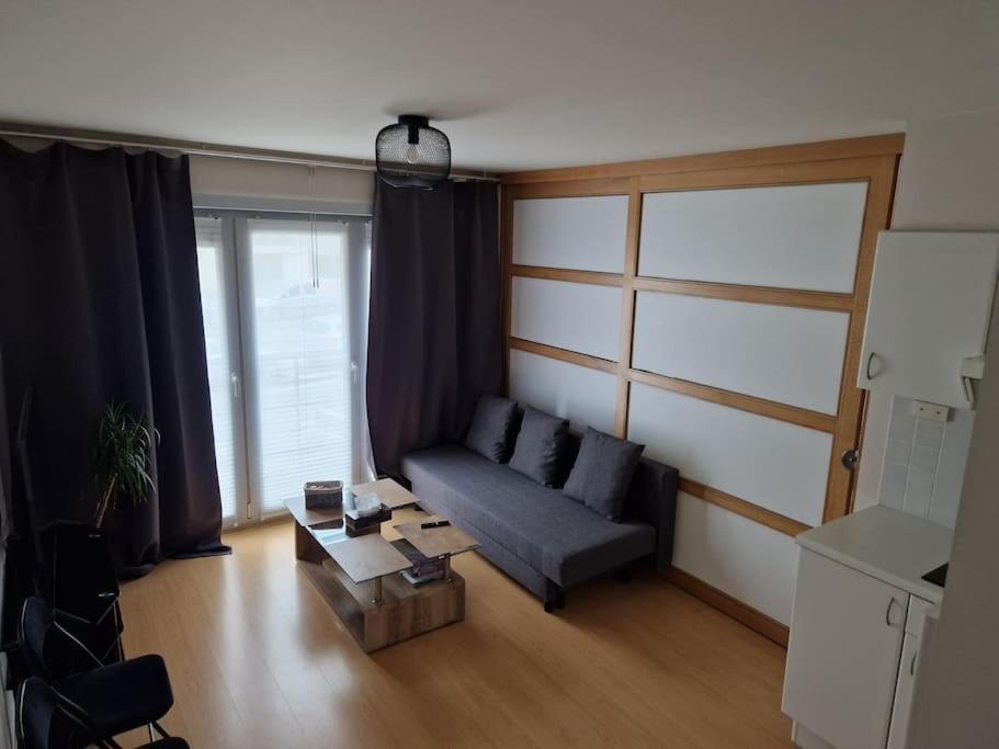 Cozy Studio With Pool Close To The Sea Остенде Екстериор снимка