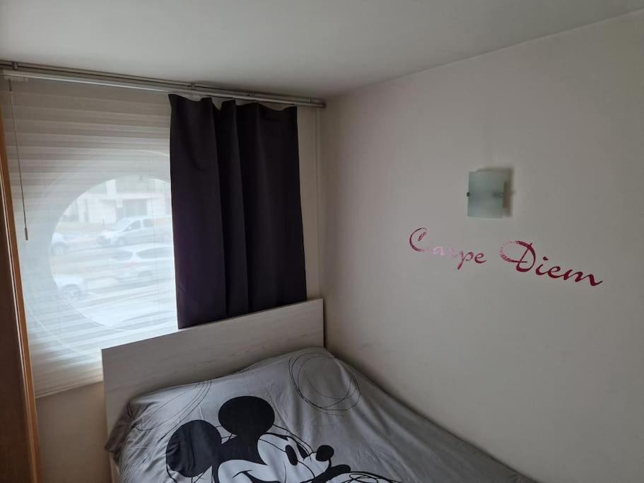 Cozy Studio With Pool Close To The Sea Остенде Екстериор снимка